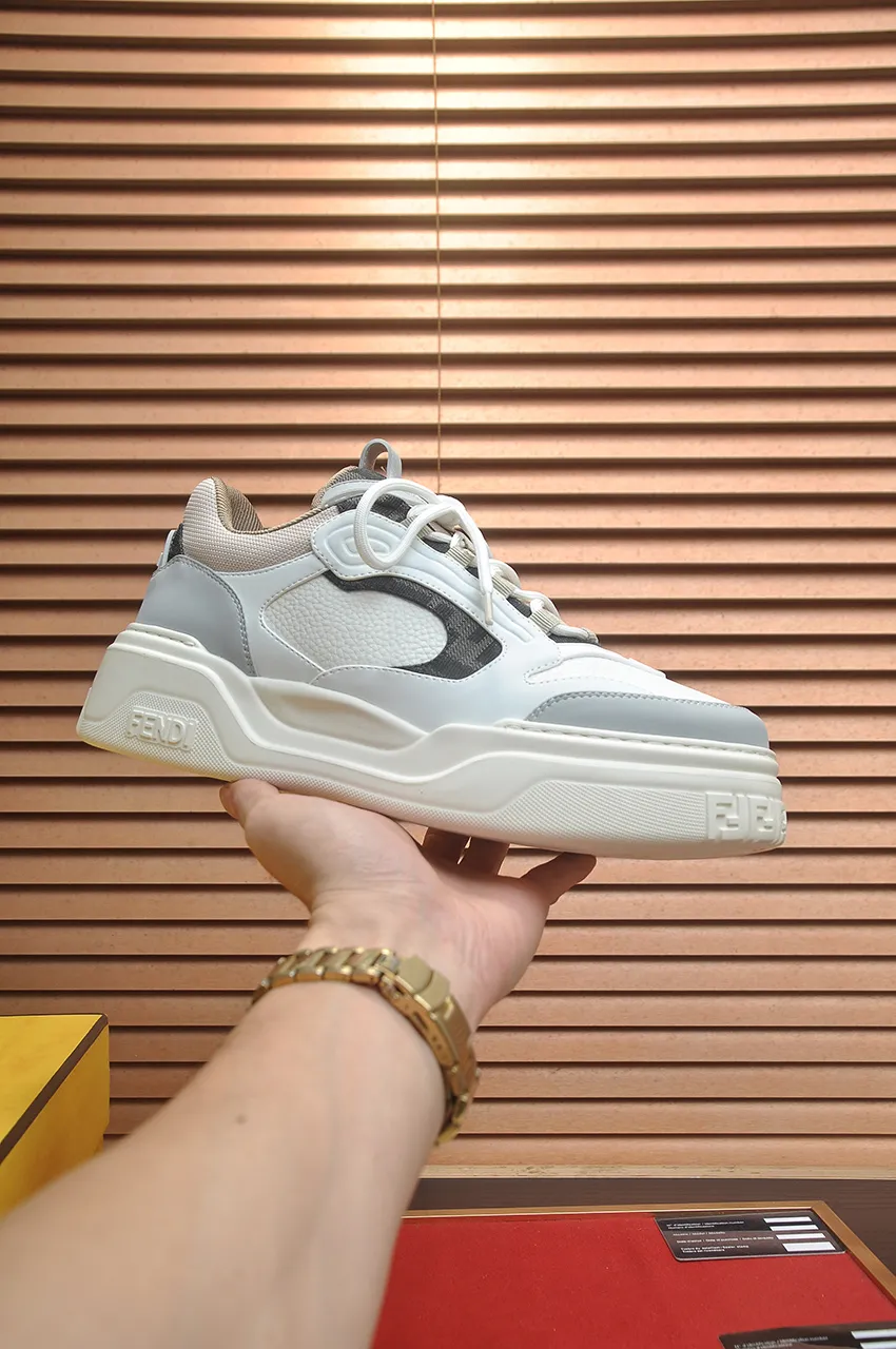 Men's shoes 💰600💶 [Fendi] The latest casual sports shoes 🔥 Many 💑 stars have the same style FD match. The original version is a one-to-one replica. Designer Kim Jones's first fendi match and Donkey brand Trainer basketball sneakers. Material: Original silk mesh. Lining: Breathable mesh. Packaging: Original 1:1 matching high-end packaging. Size: 38-45 (45 is custom-made and cannot be returned or exchanged)